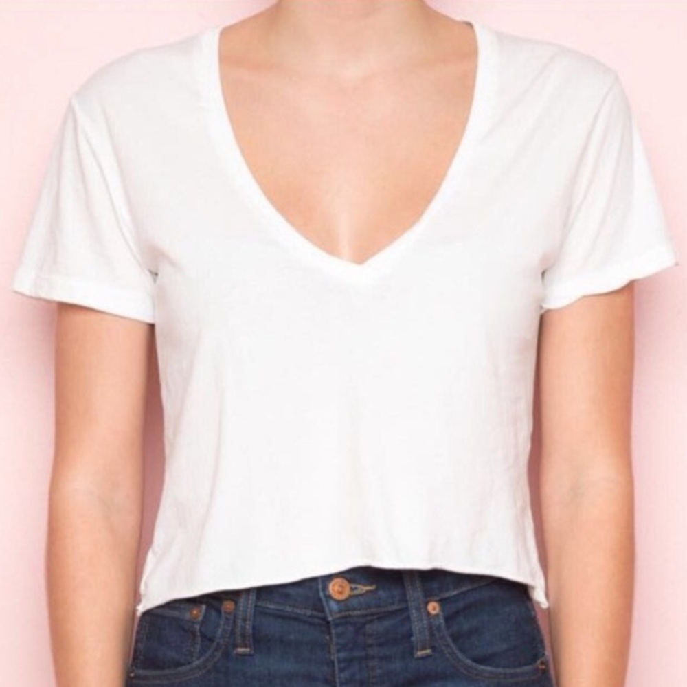 Brandy Melville t-shirt